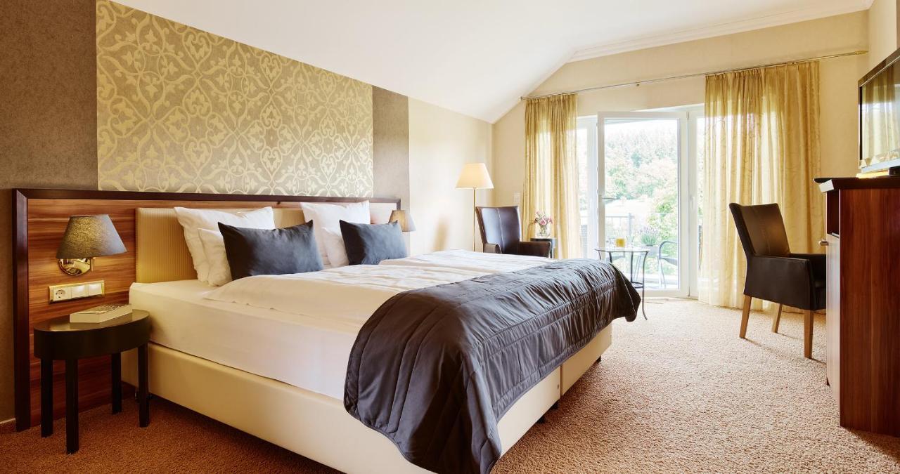 Hotel Erasmus - Mein Genuss- Und Wellnesshotel Trassem Bagian luar foto