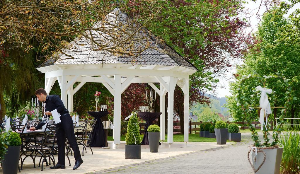 Hotel Erasmus - Mein Genuss- Und Wellnesshotel Trassem Bagian luar foto